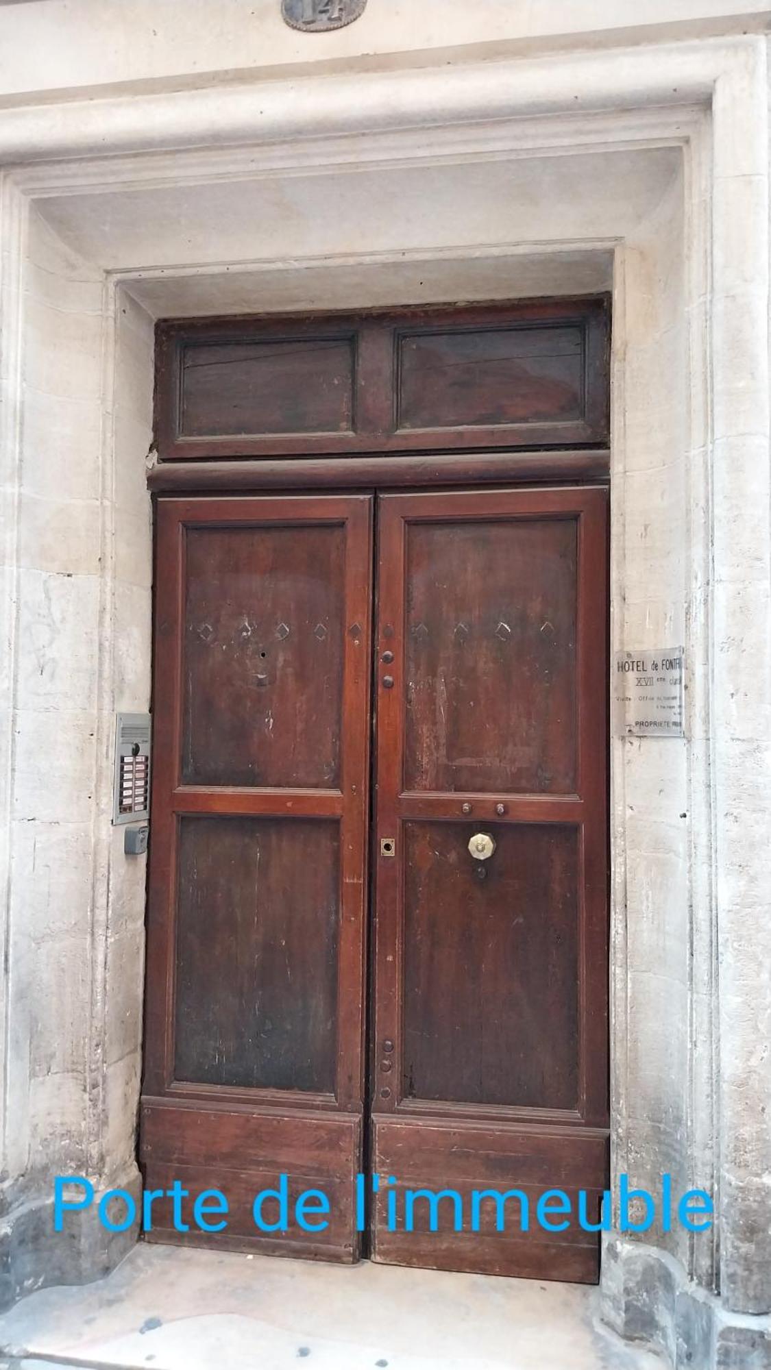 Le Vintage, Appart,Hotel Particulier, Centre Nimes Maisoncarreeconciergerie מראה חיצוני תמונה